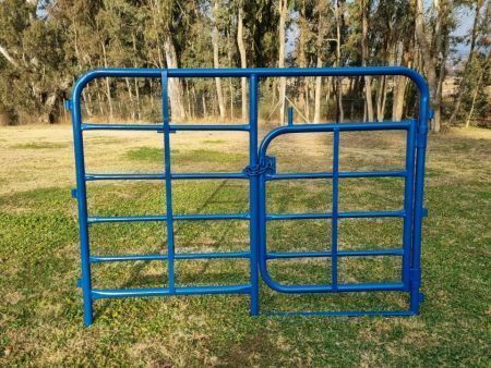 2m Cattle Hurdle with Access Gate